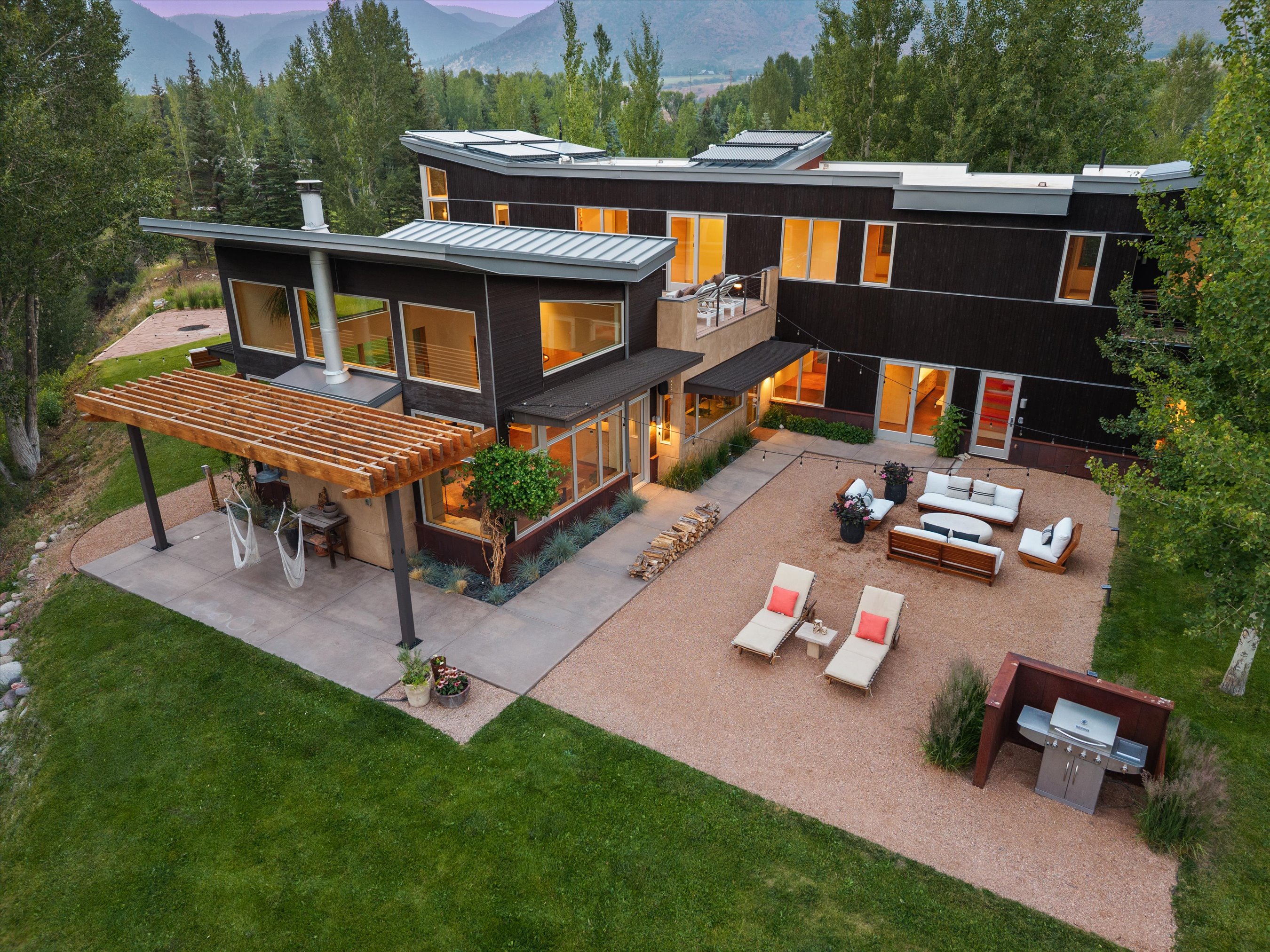  Designed for the Roaring Fork River  57 Liberty Lane, Woody Creek - 物件實景