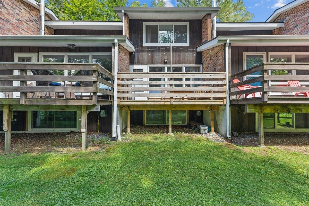 Stowe, Vermont, 05672, United States, 3 Bedrooms Bedrooms, ,2 BathroomsBathrooms,Residential,For Sale,1901768