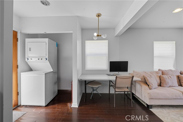 Los Angeles, California, 90031, United States, 2 Bedrooms Bedrooms, ,1 BathroomBathrooms,Residential,For Sale,1982653