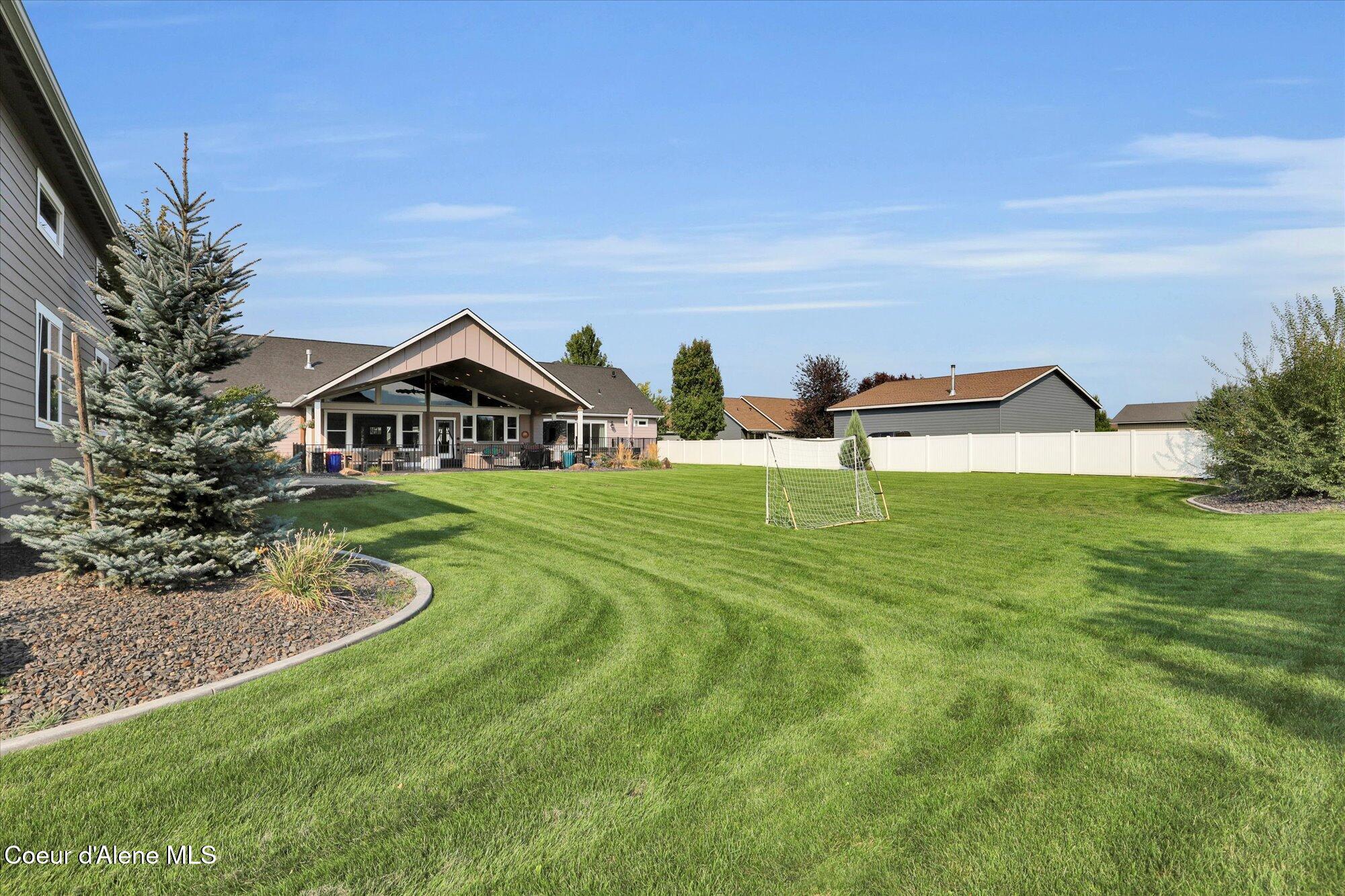 Post Falls, Idaho, 83854, United States, 5 Bedrooms Bedrooms, ,5 BathroomsBathrooms,Residential,For Sale,1981569