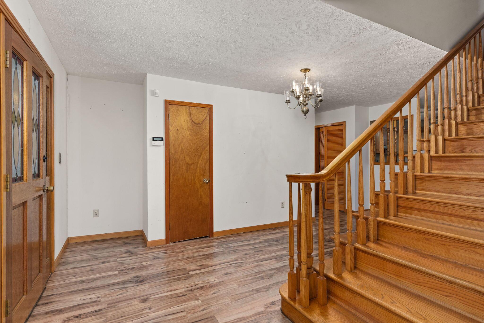 Reagan, Tennessee, 38368, United States, 6 Bedrooms Bedrooms, ,5 BathroomsBathrooms,Residential,For Sale,1927182