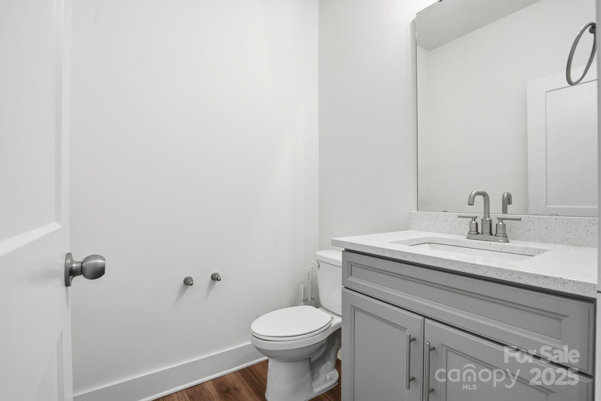 Huntersville, North Carolina, 28078, United States, 6 Bedrooms Bedrooms, ,5 BathroomsBathrooms,Residential,For Sale,1988370