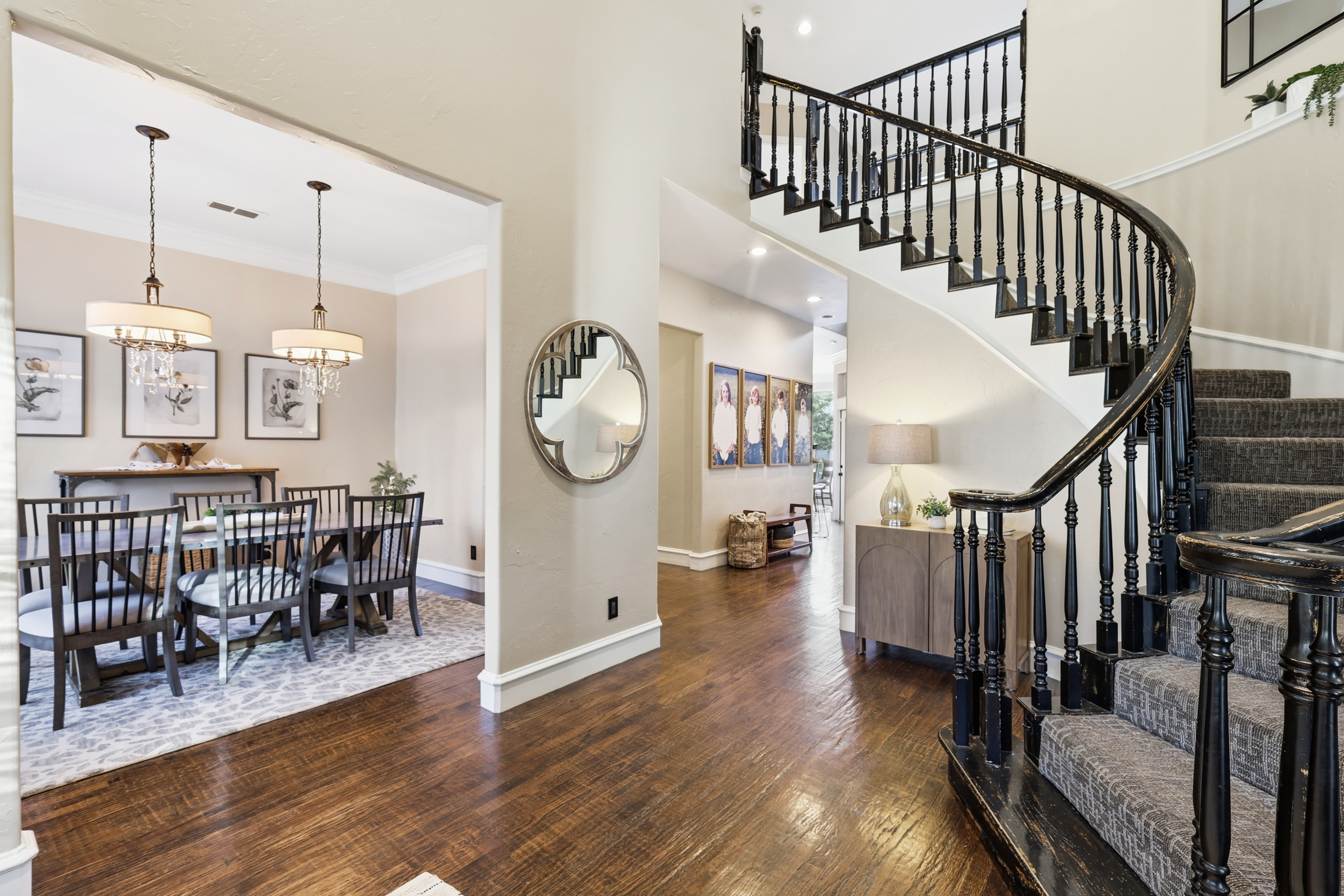  Resort-Style Estate Living on 1.9 Wooded Acres in Prestigious Shadow Wood Estate - 物件實景