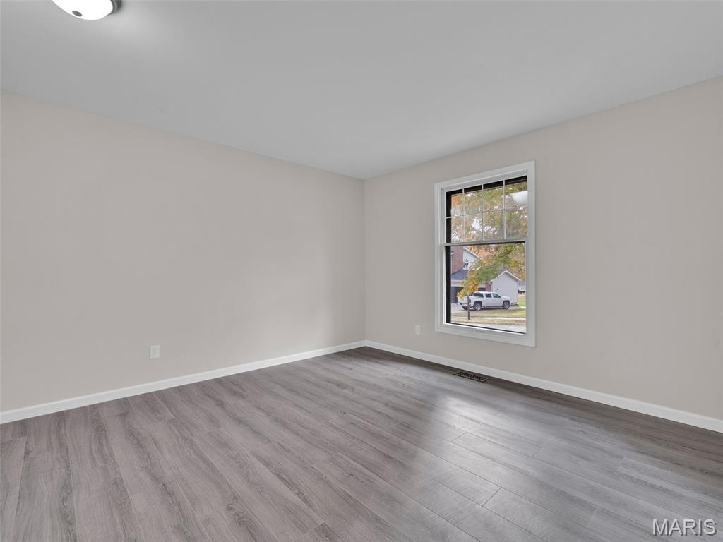 Ballwin, Missouri, 63011, United States, 5 Bedrooms Bedrooms, ,3 BathroomsBathrooms,Residential,For Sale,1992097