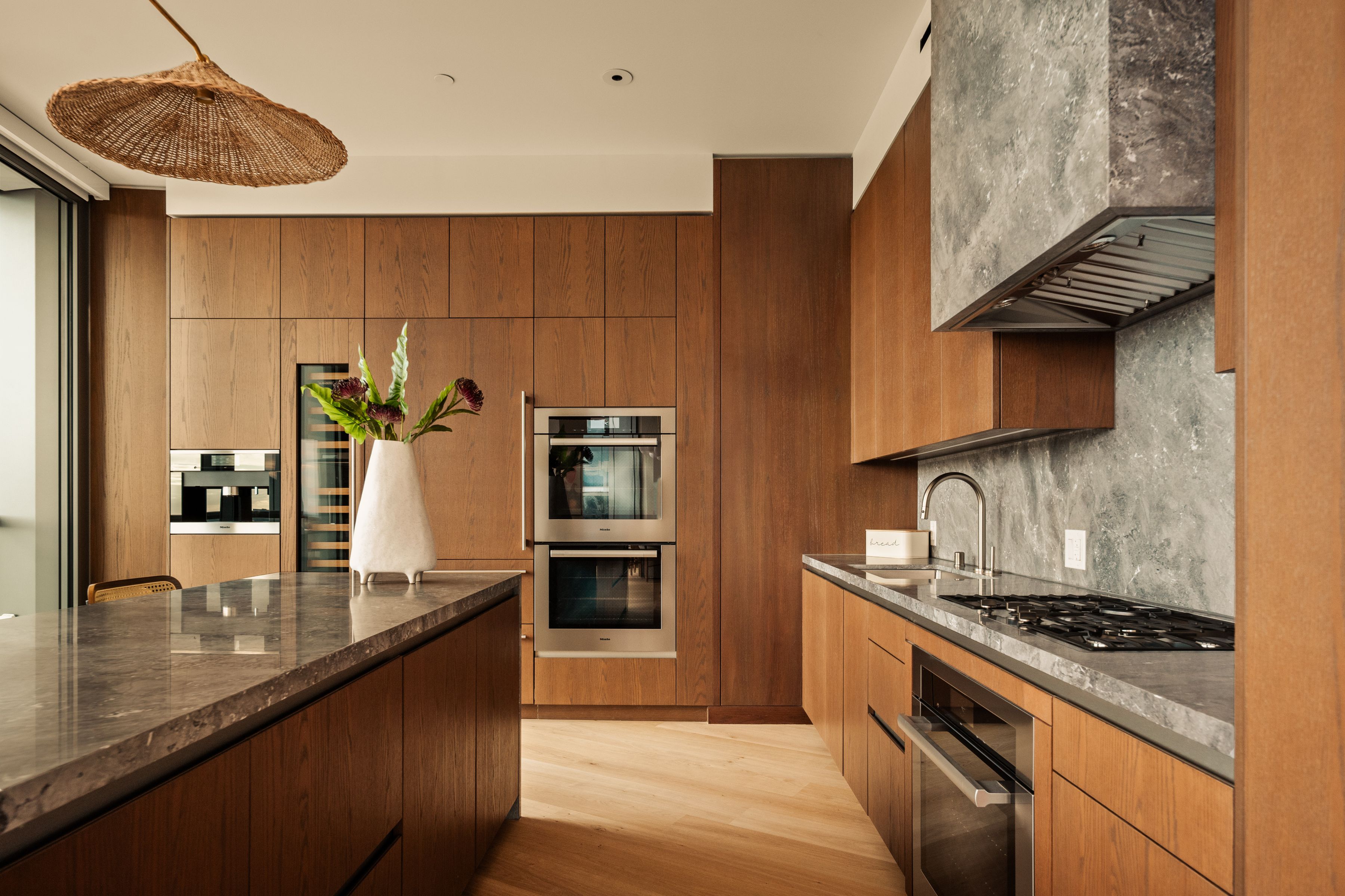  211 W Elm Ct - 物件實景