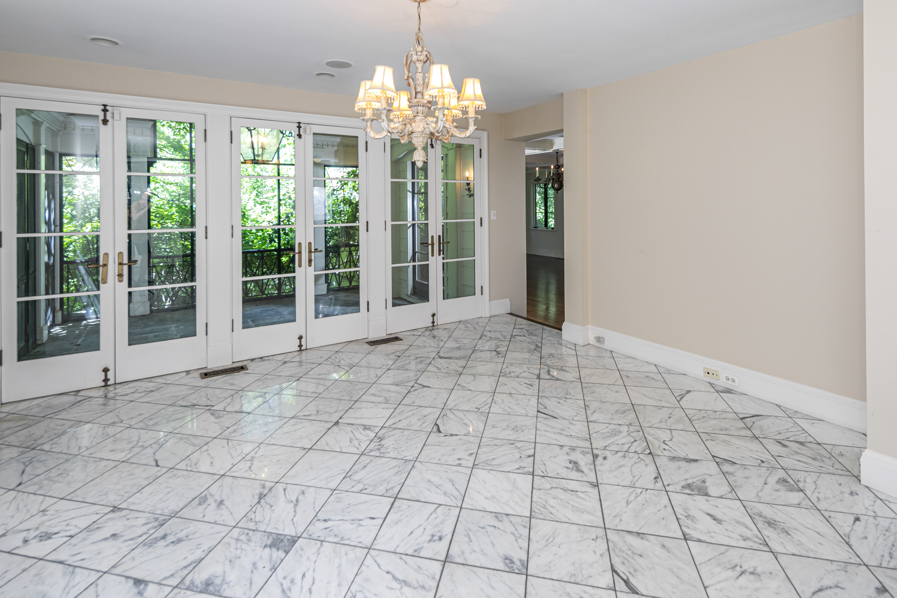  Rich cultural history as the former estate of philanthropist David H. McAlpin - 物件實景