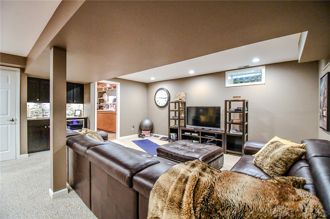 Washington Twp, Ohio, 45458, United States, 4 Bedrooms Bedrooms, ,4 BathroomsBathrooms,Residential,For Sale,1987558