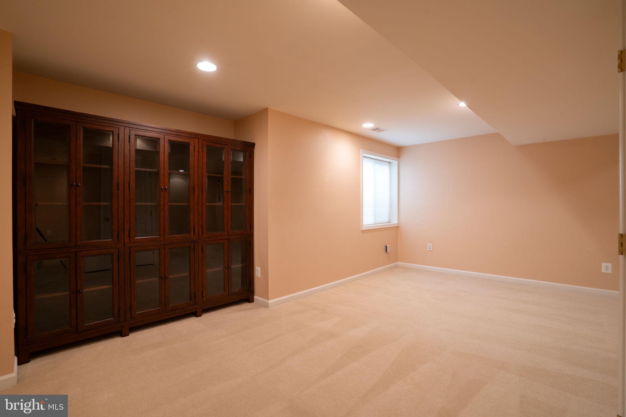 Bealeton, Virginia, 22712, United States, 4 Bedrooms Bedrooms, ,4 BathroomsBathrooms,Residential,For Sale,1928510