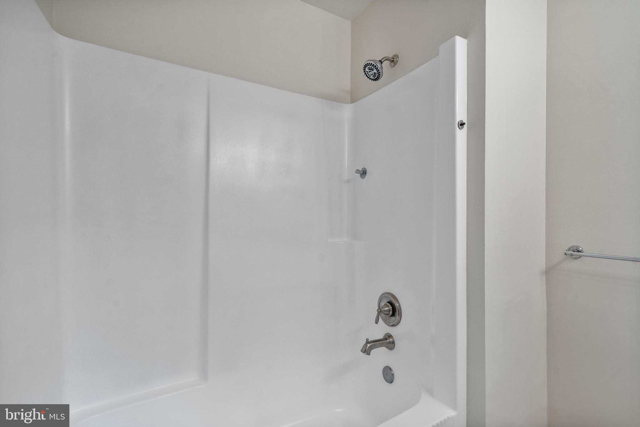 La Plata, Maryland, 20646, United States, 5 Bedrooms Bedrooms, ,4 BathroomsBathrooms,Residential,For Sale,1928558