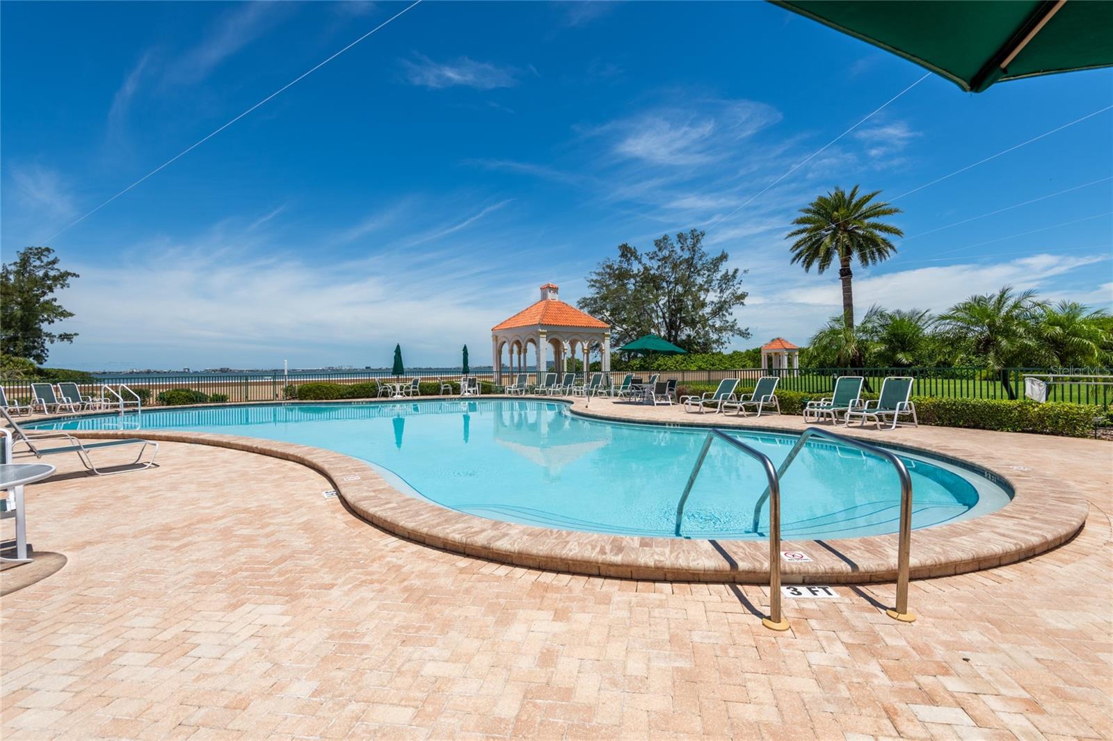 St. Petersburg, Florida, 33711, United States, 4 Bedrooms Bedrooms, ,4 BathroomsBathrooms,Residential,For Sale,1900665