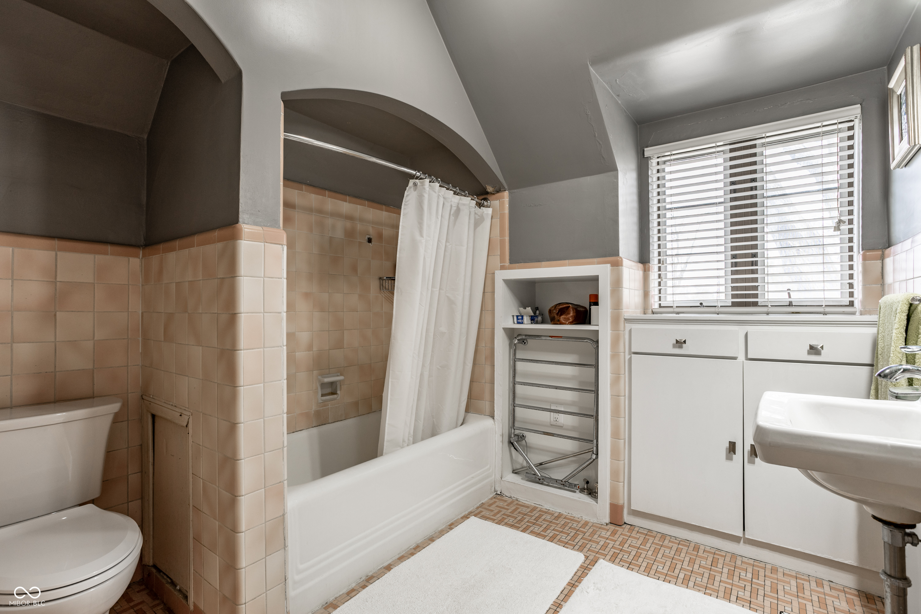Indianapolis, Indiana, 46208, United States, ,Residential,For Sale,2030661