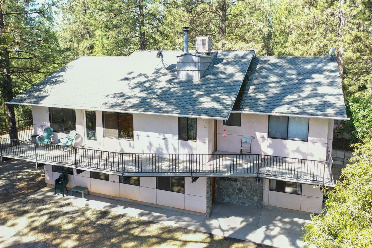 Grass Valley, California, 95949, United States, 3 Bedrooms Bedrooms, ,3 BathroomsBathrooms,Residential,For Sale,1842602