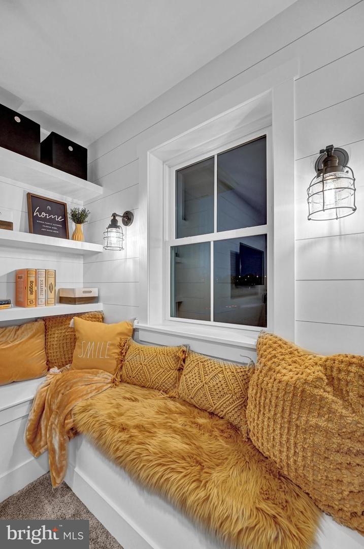 705 Oxford Drive Unit 39, York, Pennsylvania, 17406, United States, 4 Bedrooms Bedrooms, ,5 BathroomsBathrooms,Residential,For Sale,705 Oxford Drive Unit 39,1628330