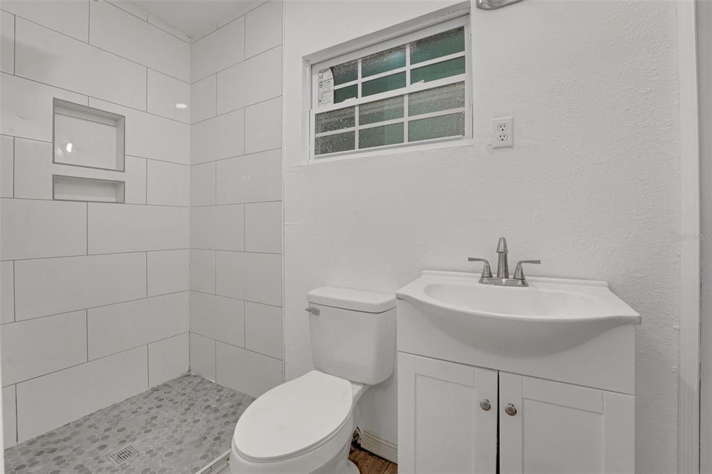 Longwood, Florida, 32779, United States, 4 Bedrooms Bedrooms, ,4 BathroomsBathrooms,Residential,For Sale,2002906