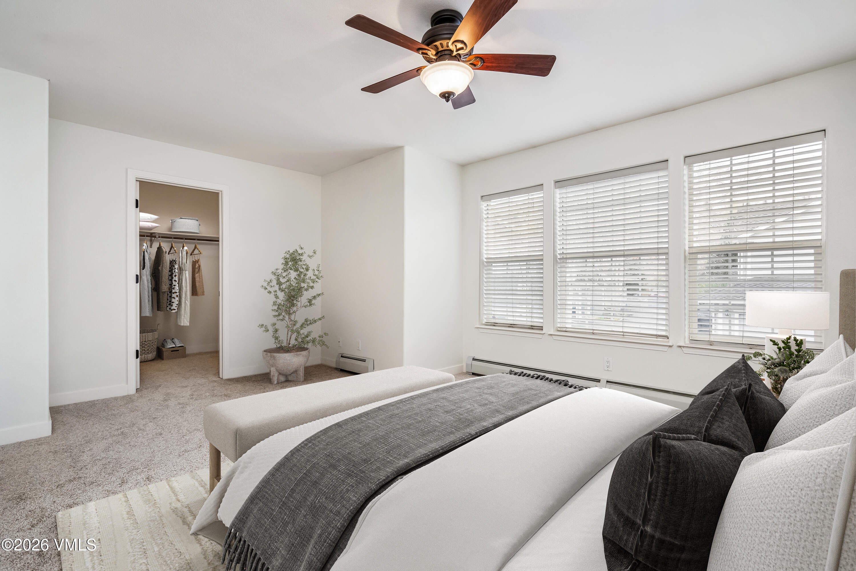 Edwards, Colorado, 81632, United States, 3 Bedrooms Bedrooms, ,4 BathroomsBathrooms,Residential,For Sale,2044376