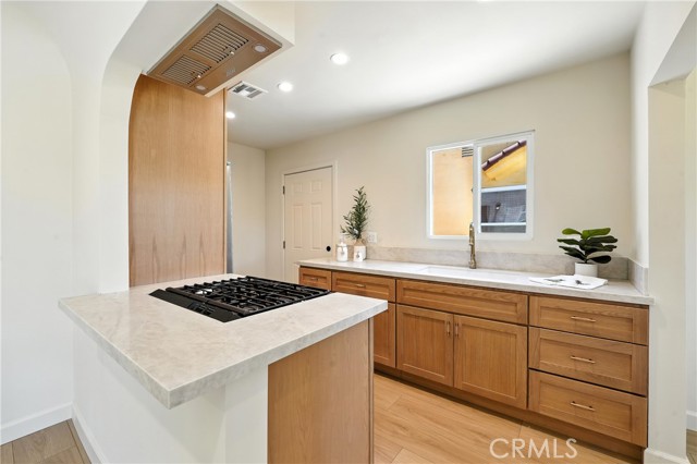 Los Angeles, California, 90047, United States, 2 Bedrooms Bedrooms, ,2 BathroomsBathrooms,Residential,For Sale,1935567