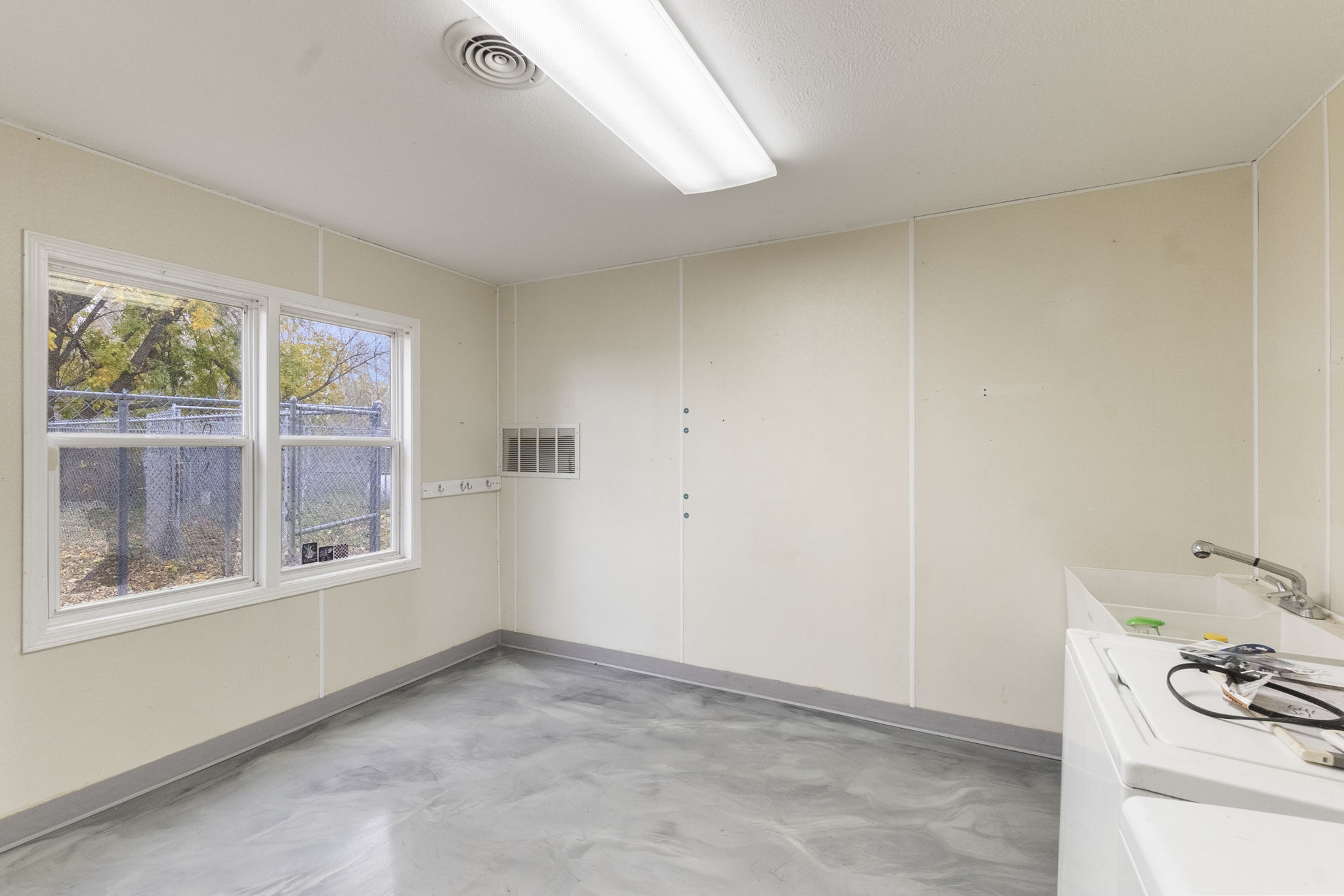 Clear Lake, Iowa, 50428, United States, 5 Bedrooms Bedrooms, ,3 BathroomsBathrooms,Residential,For Sale,1982765