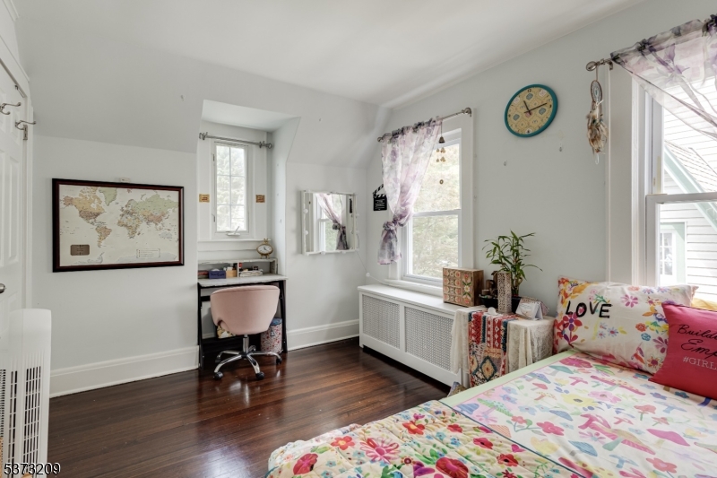 Scotch Plains Twp., New Jersey, 07076, United States, 4 Bedrooms Bedrooms, ,2 BathroomsBathrooms,Residential,For Sale,1900897