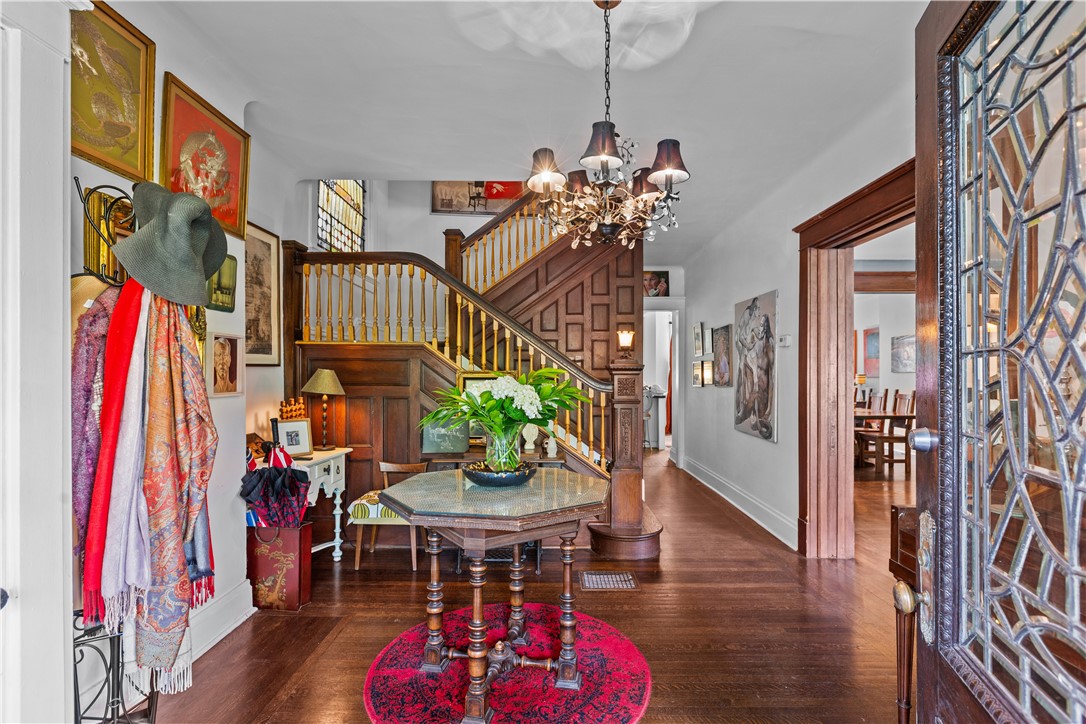 Point Breeze, Pennsylvania, 15206, United States, 6 Bedrooms Bedrooms, ,4 BathroomsBathrooms,Residential,For Sale,1828152