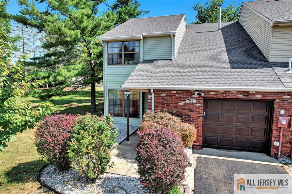 East Brunswick, New Jersey, 08816, United States, 3 Bedrooms Bedrooms, ,3 BathroomsBathrooms,Residential,For Sale,1917391