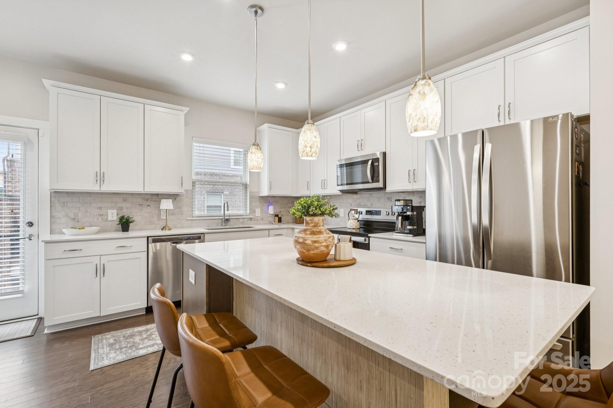 Charlotte, North Carolina, 28204, United States, 3 Bedrooms Bedrooms, ,4 BathroomsBathrooms,Residential,For Sale,1958271