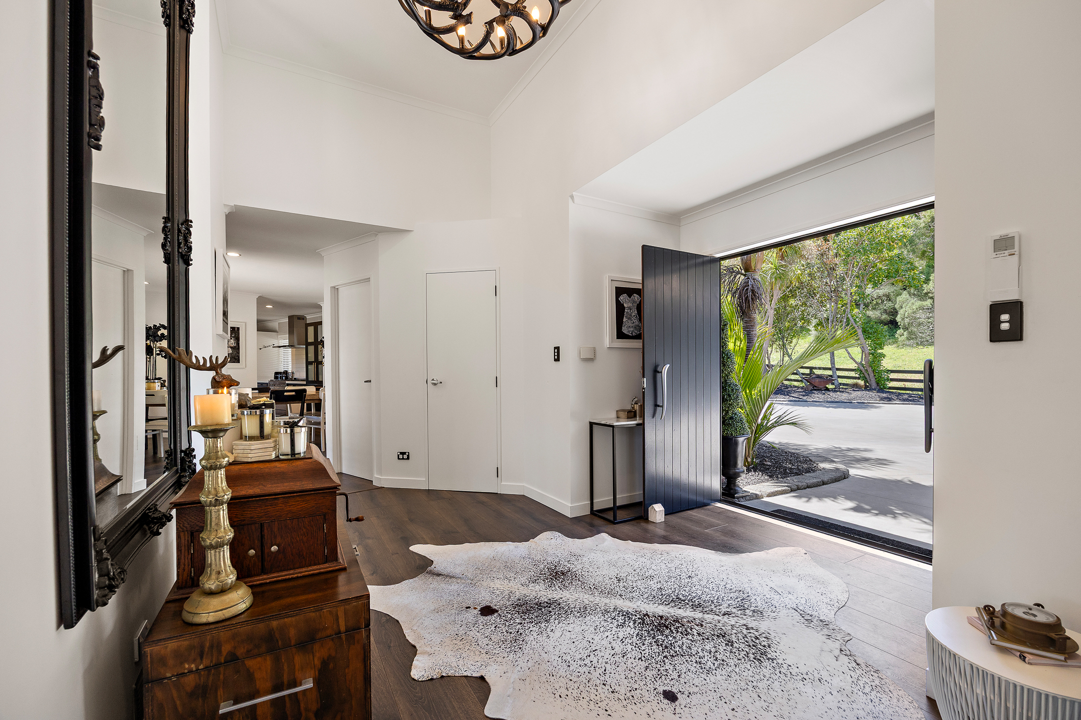  Exclusive and Private Estate with Presence - 物件實景