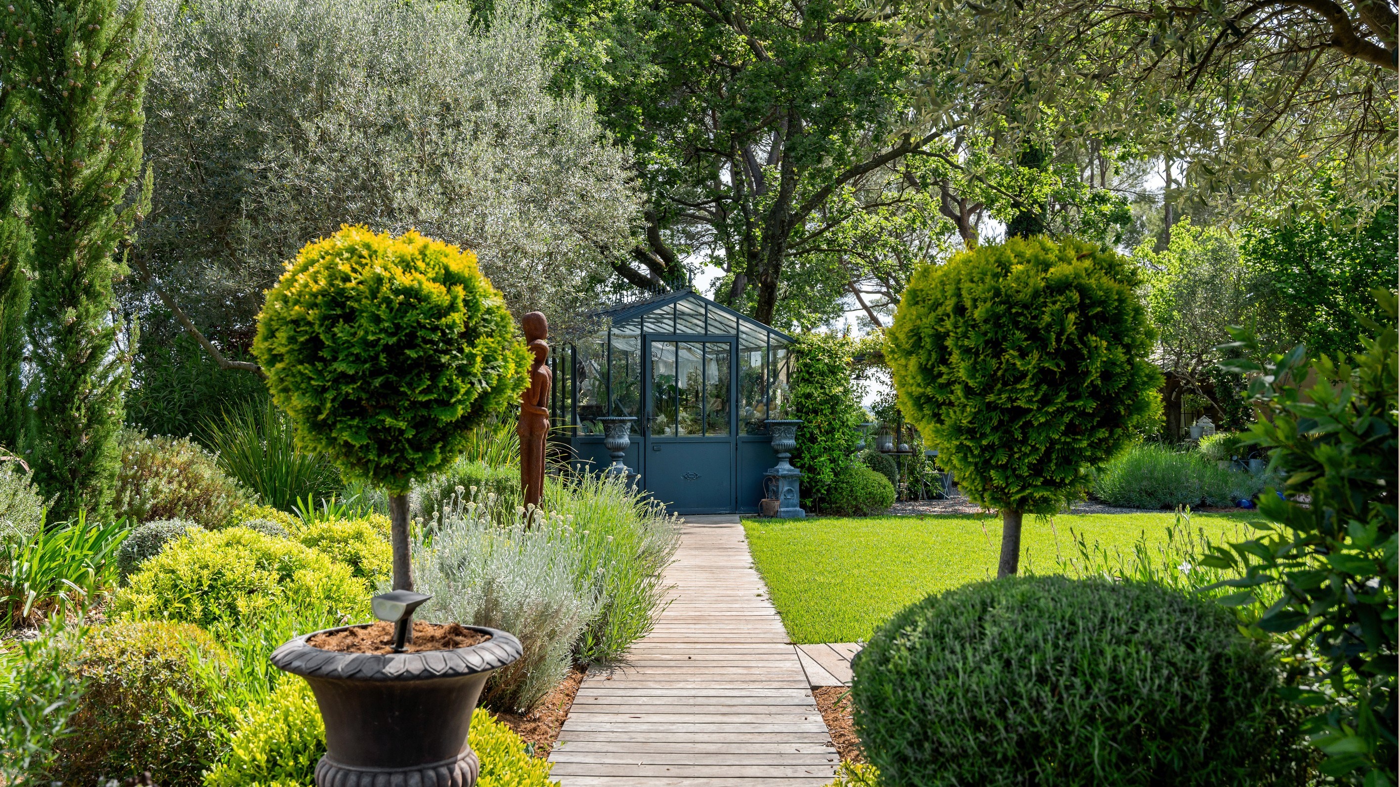 Exceptional Charming Estate with Remarkable Gardens in a Preserved Setting - 物件實景