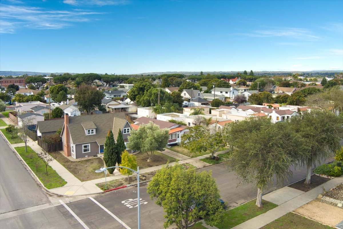 Lompoc, California, 93436, United States, 4 Bedrooms Bedrooms, ,1 BathroomBathrooms,Residential,For Sale,2002013