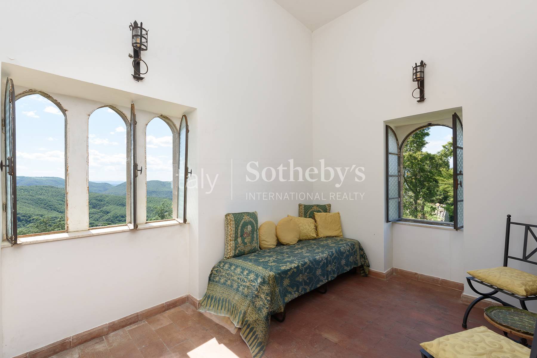  13th-Century Watchtower with Breathtaking Views over Todi - 物件實景