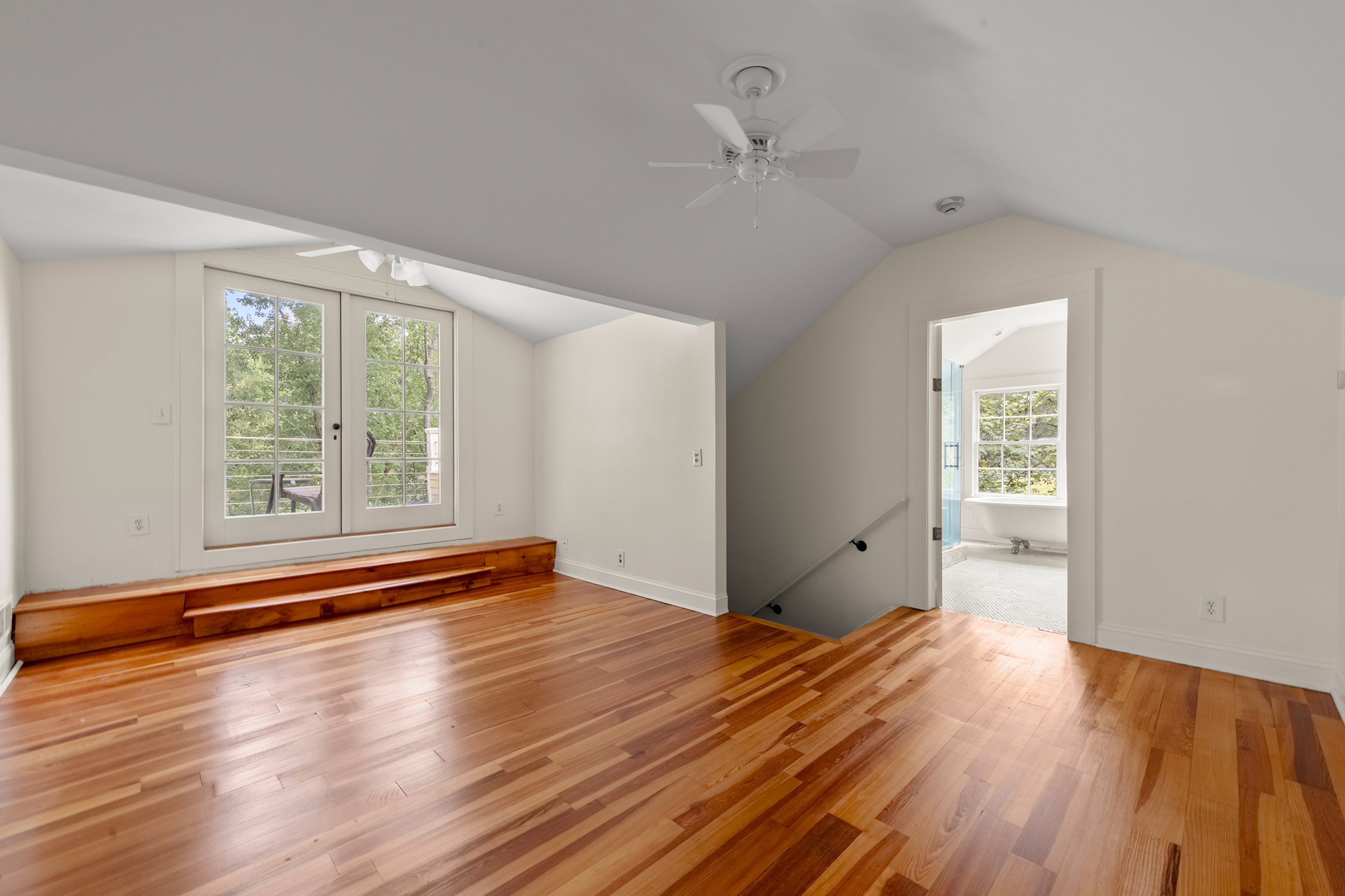  A Timeless Farmhouse Retreat on 7.3 Acres in Milton near Birmingham Crossroads - 物件實景