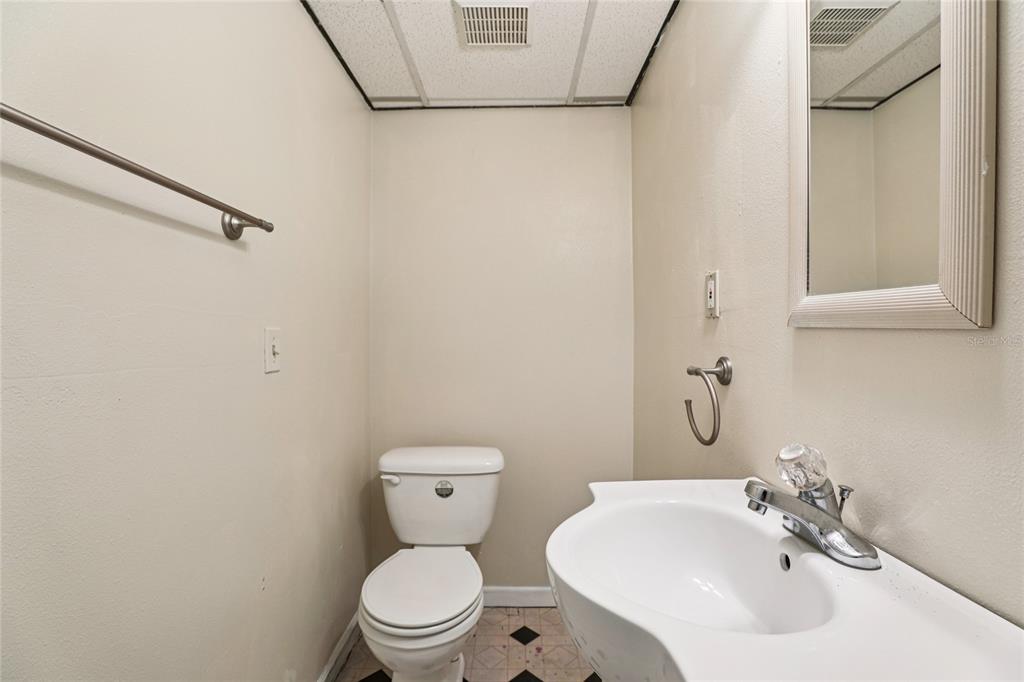 Port Orange, Florida, 32127, United States, 5 Bedrooms Bedrooms, ,4 BathroomsBathrooms,Residential,For Sale,1857697