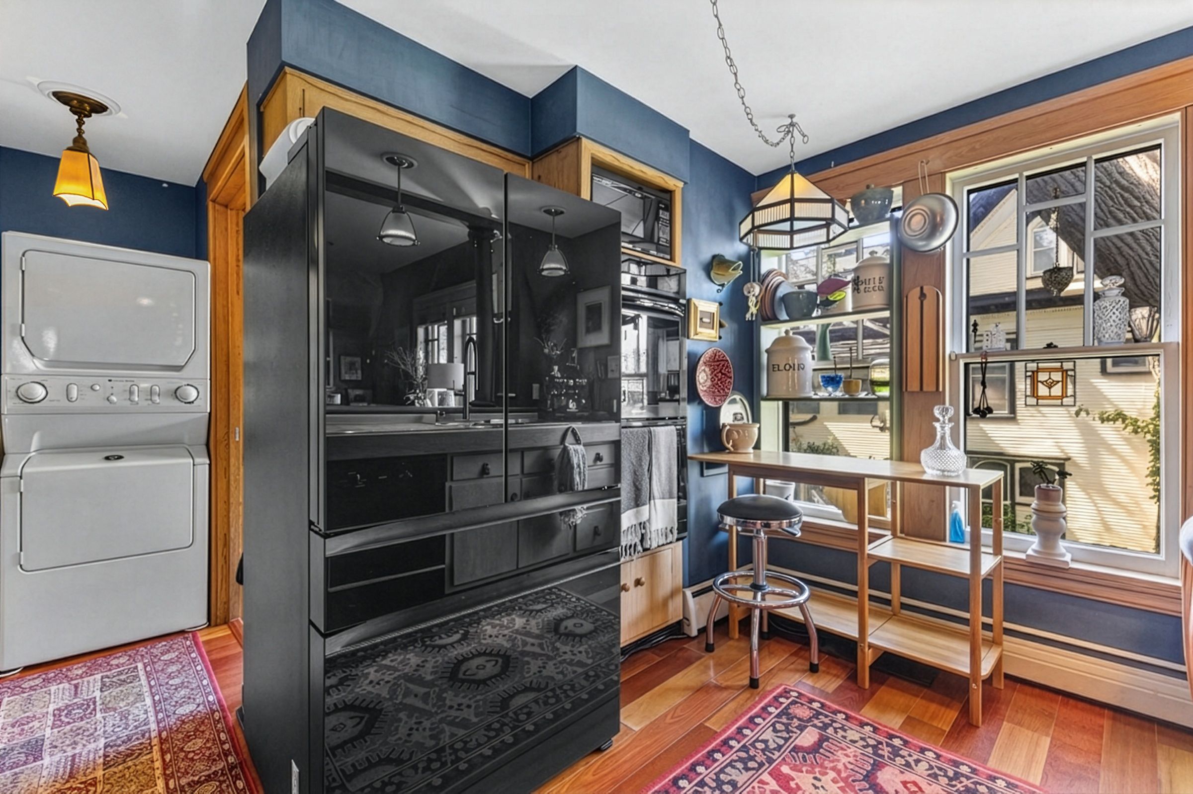  Rich Craftsmanship and Versatility in this Historic Residence - 物件實景