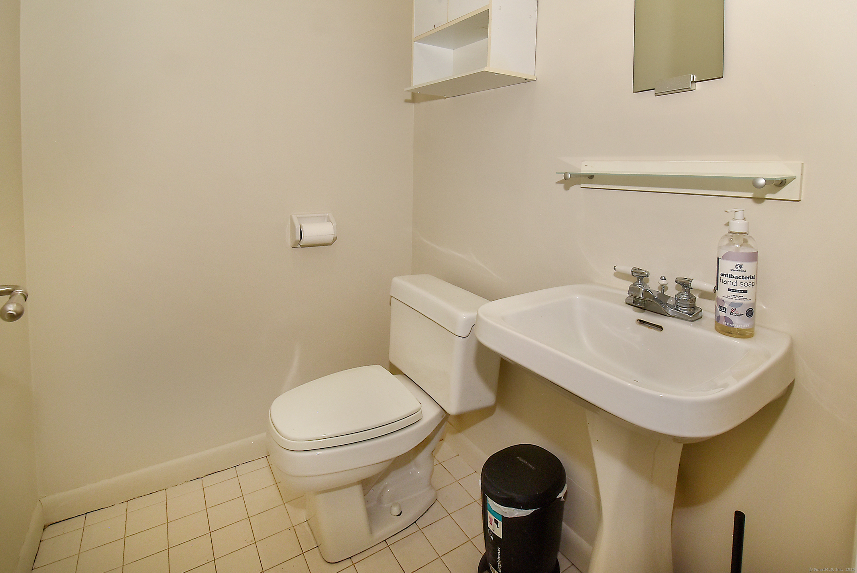 Ellington, Connecticut, 06029, United States, 5 Bedrooms Bedrooms, ,4 BathroomsBathrooms,Residential,For Sale,1911965