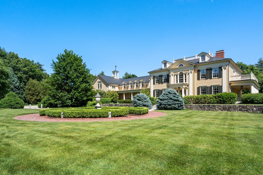 Concord, Massachusetts, 01742, United States, 6 Bedrooms Bedrooms, ,9 BathroomsBathrooms,Residential,For Sale,1794135