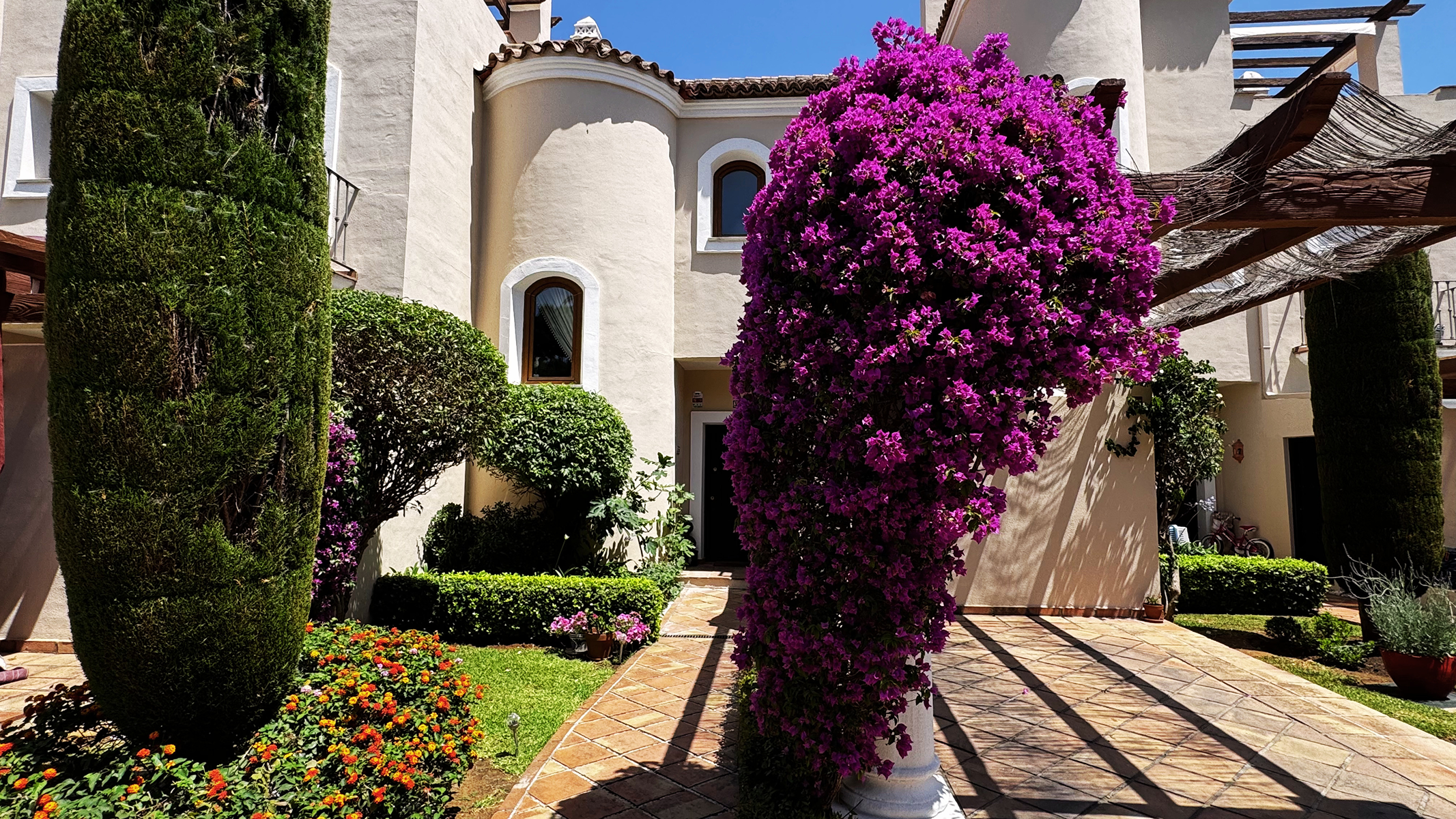  Garden townhouse with sea views in El Paraíso, Estepona - 物件實景