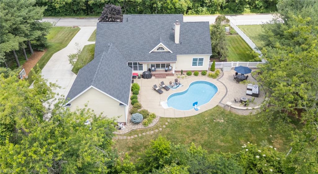 Marietta, Ohio, 45750, United States, 4 Bedrooms Bedrooms, ,5 BathroomsBathrooms,Residential,For Sale,1931542