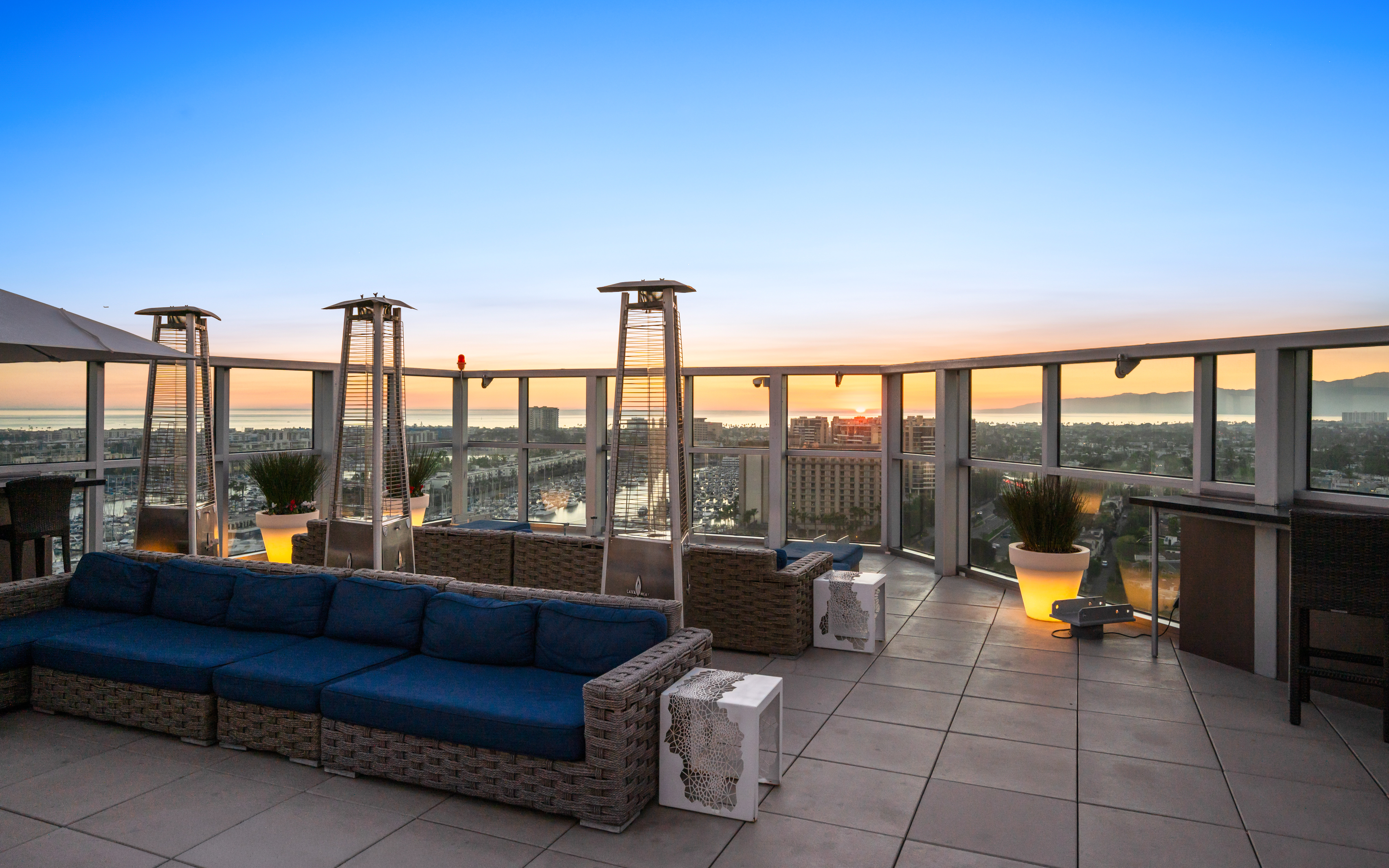 13700 Marina Pointe Drive #611, Marina del Rey, CA 90292 - 物件實景