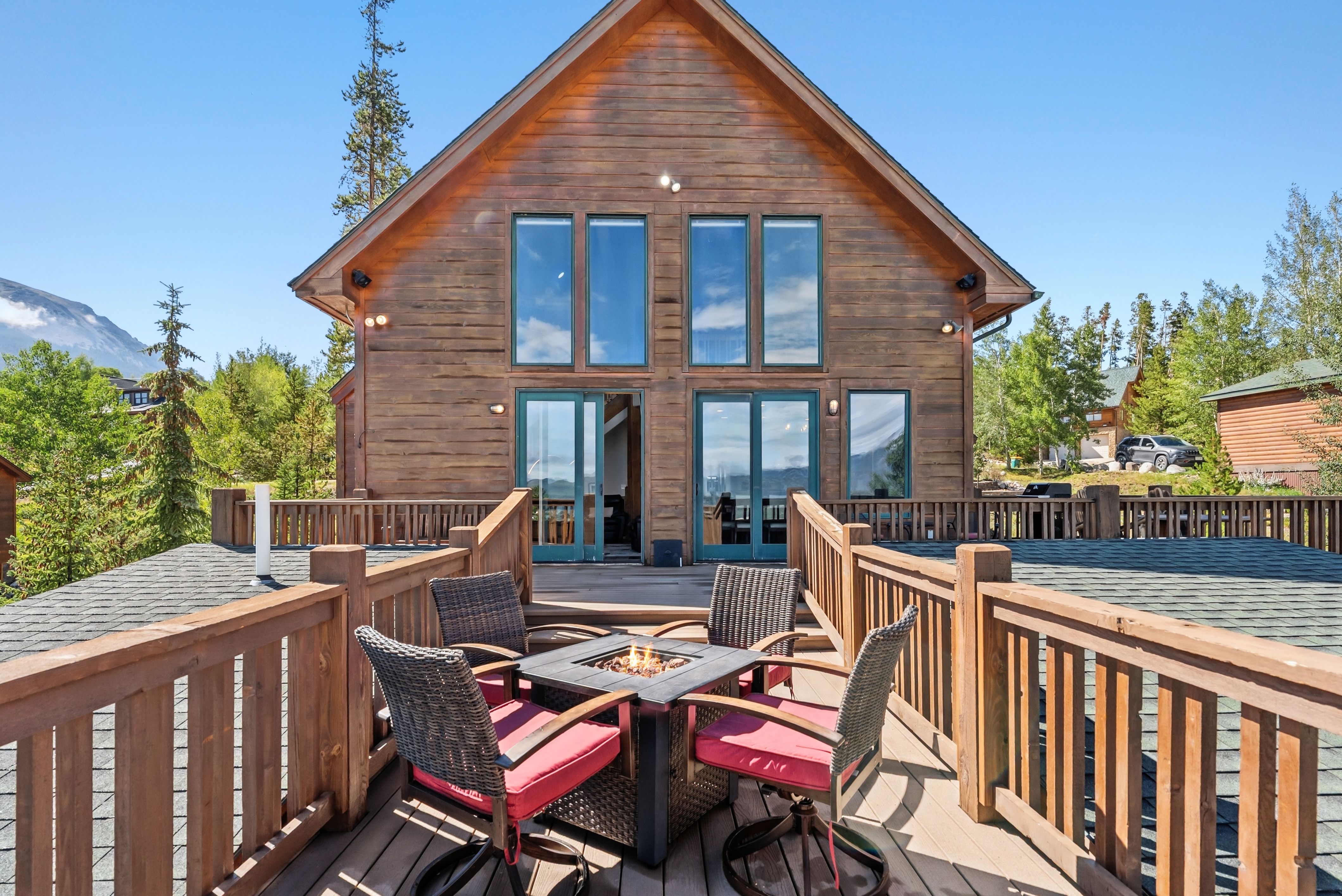  One-of-a-Kind Mountain Retreat - 物件實景
