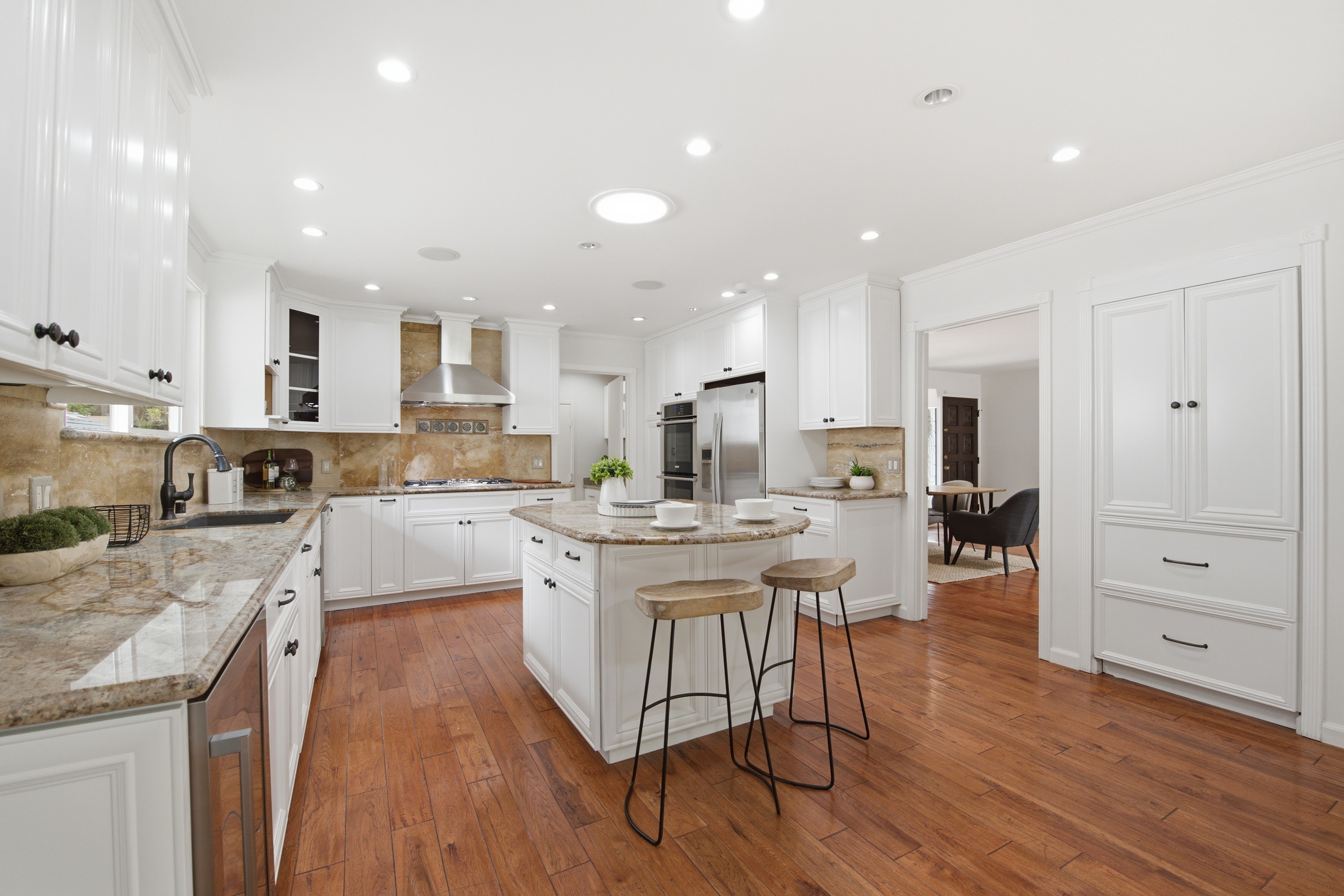  Spacious Single-Level Home on an Expansive Lot - 物件實景