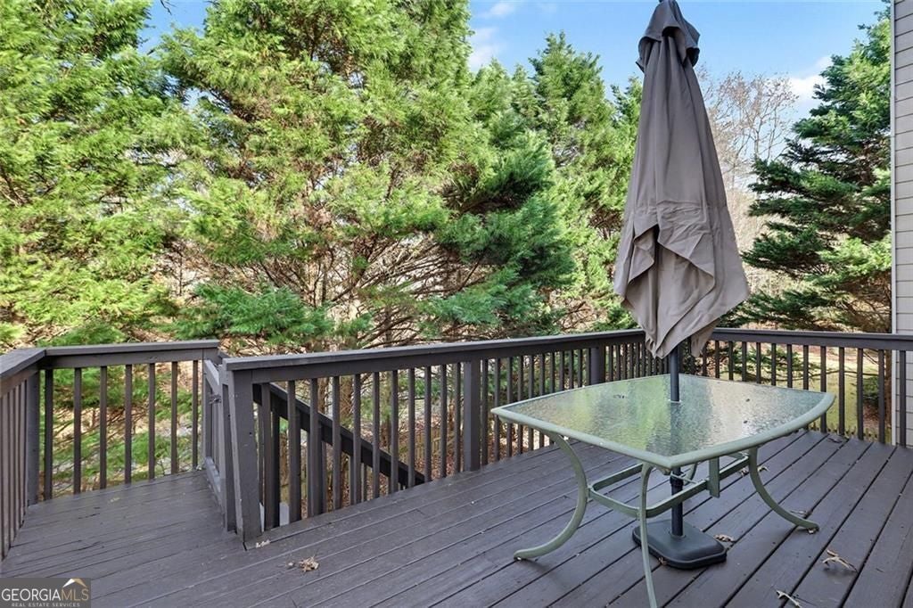 Suwanee, Georgia, 30024, United States, 5 Bedrooms Bedrooms, ,3 BathroomsBathrooms,Residential,For Sale,2006571