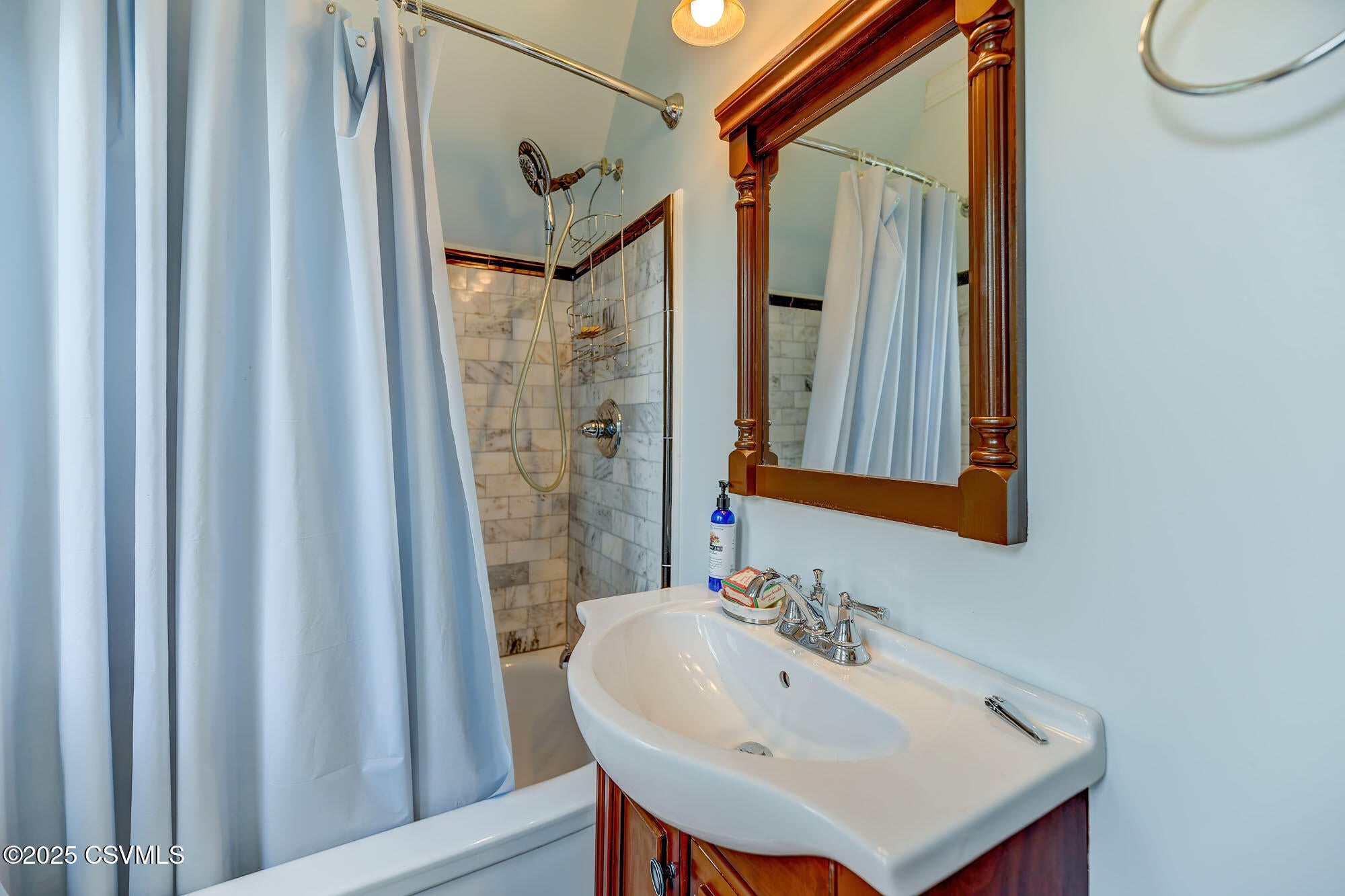 Bloomsburg, Pennsylvania, 17815, United States, 6 Bedrooms Bedrooms, ,3 BathroomsBathrooms,Residential,For Sale,1982925