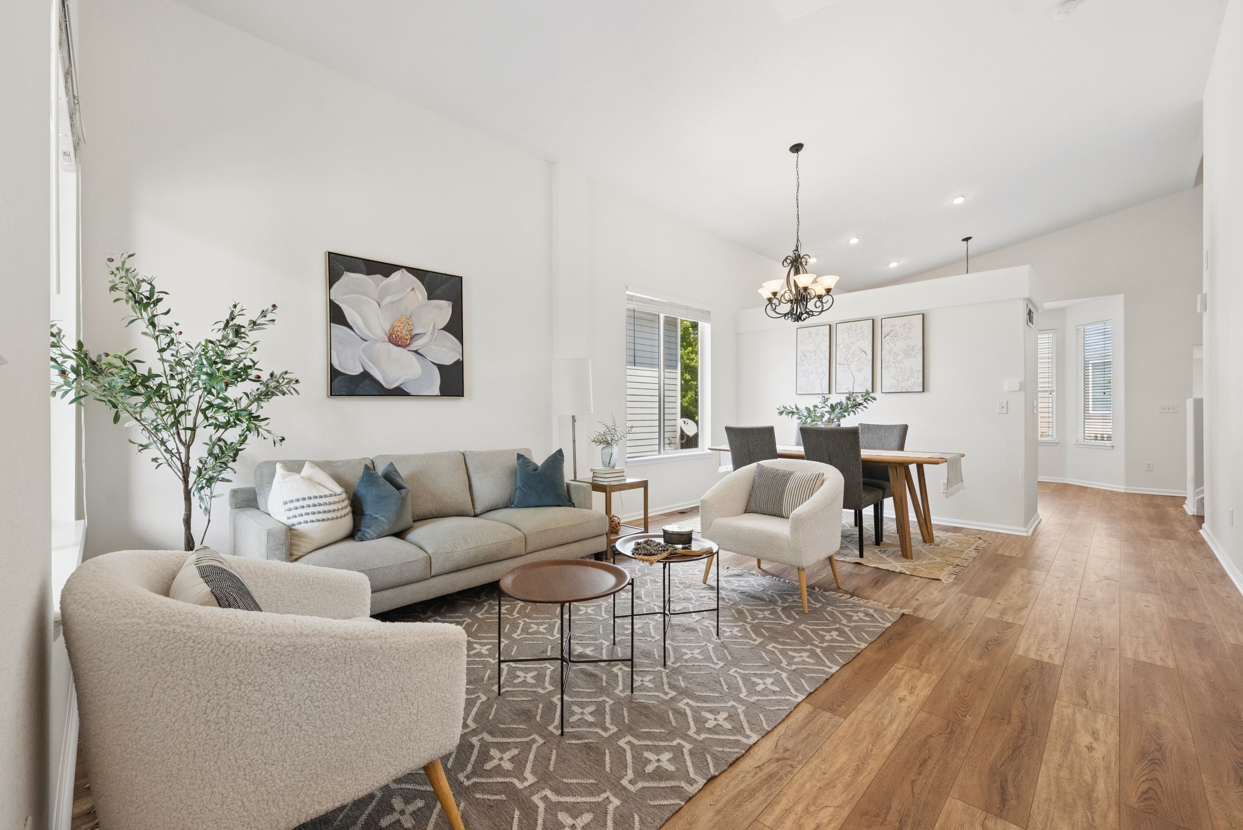  Welcome to this well maintained home in the coveted community of The Hearth - 物件實景