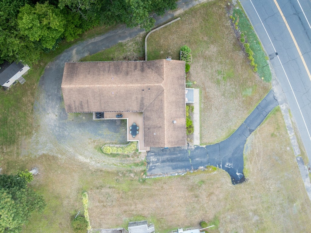 Montague, Massachusetts, 01376, United States, 5 Bedrooms Bedrooms, ,3 BathroomsBathrooms,Residential,For Sale,1901408