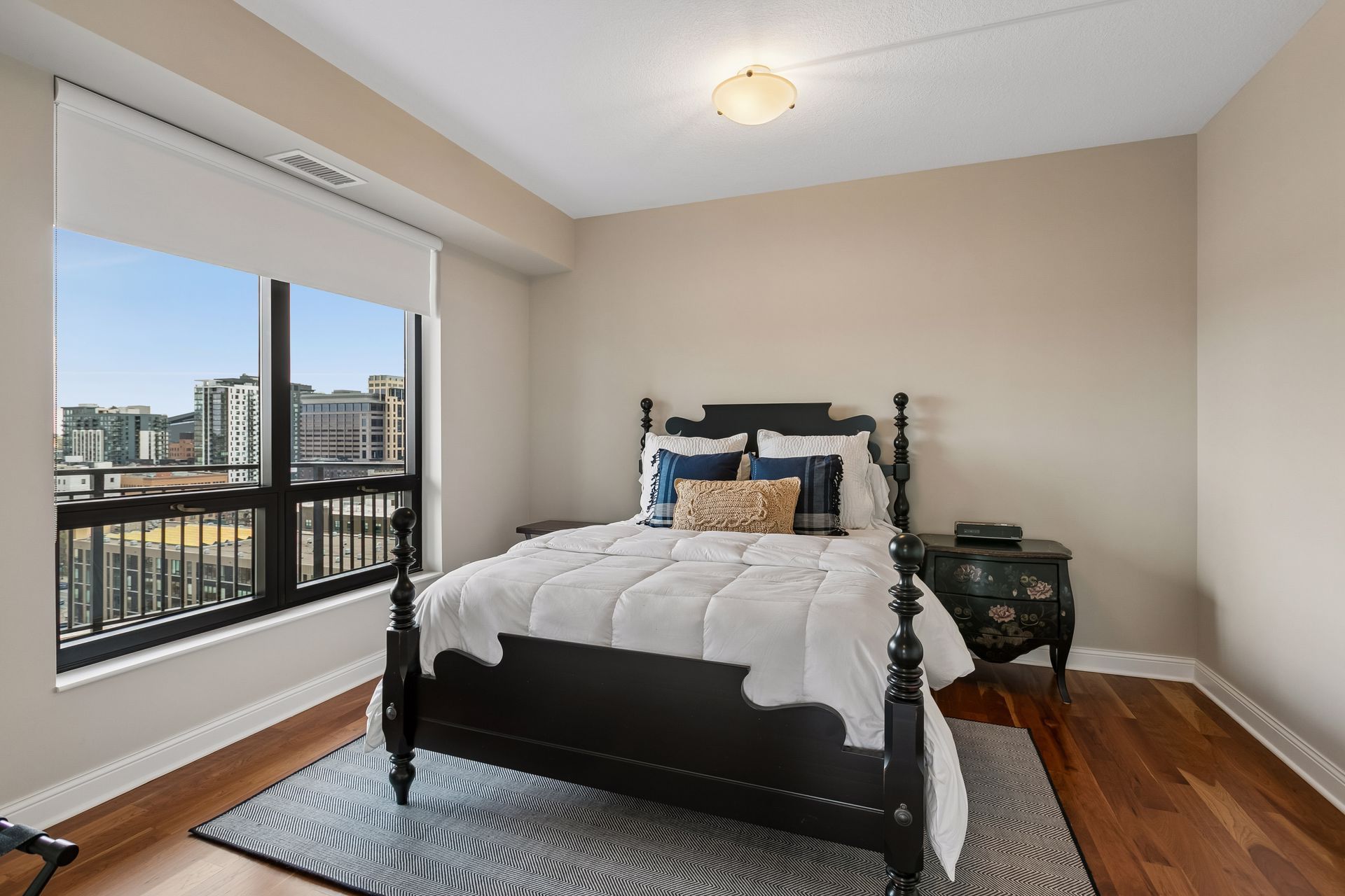  Elevated Living Above the Mississippi River - 物件實景