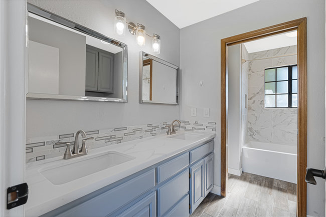 Tres Pinos, California, 95075, United States, 3 Bedrooms Bedrooms, ,3 BathroomsBathrooms,Residential,For Sale,1988626