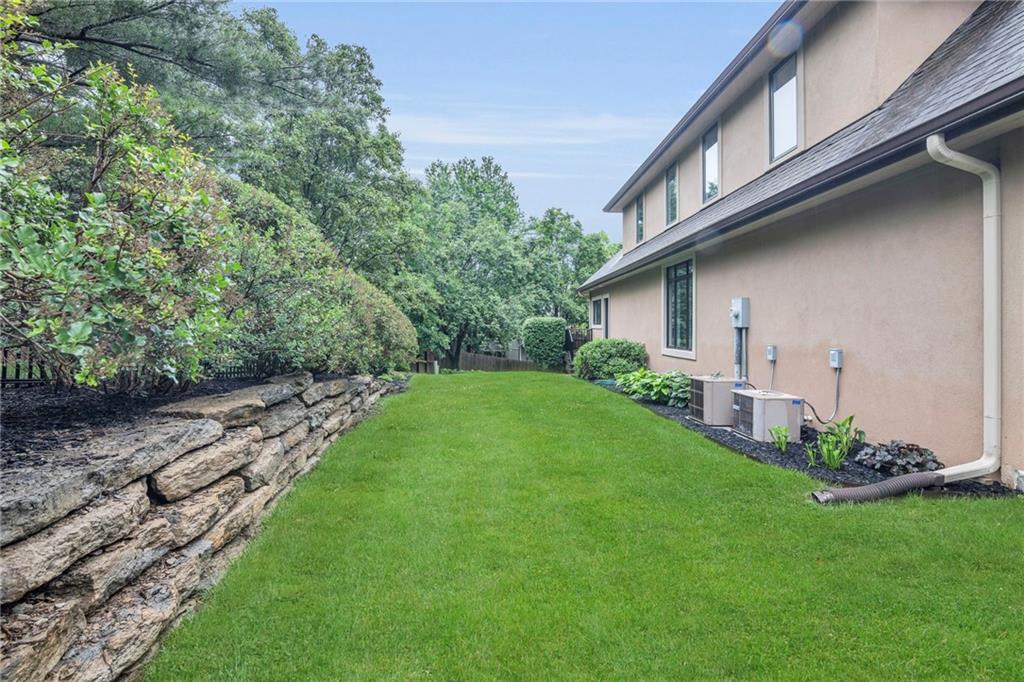 Lawrence, Kansas, 66049, United States, 5 Bedrooms Bedrooms, ,5 BathroomsBathrooms,Residential,For Sale,1848168
