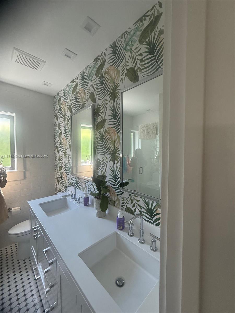 Miami, Florida, 33138, United States, 3 Bedrooms Bedrooms, ,2 BathroomsBathrooms,Residential,For Sale,1938730