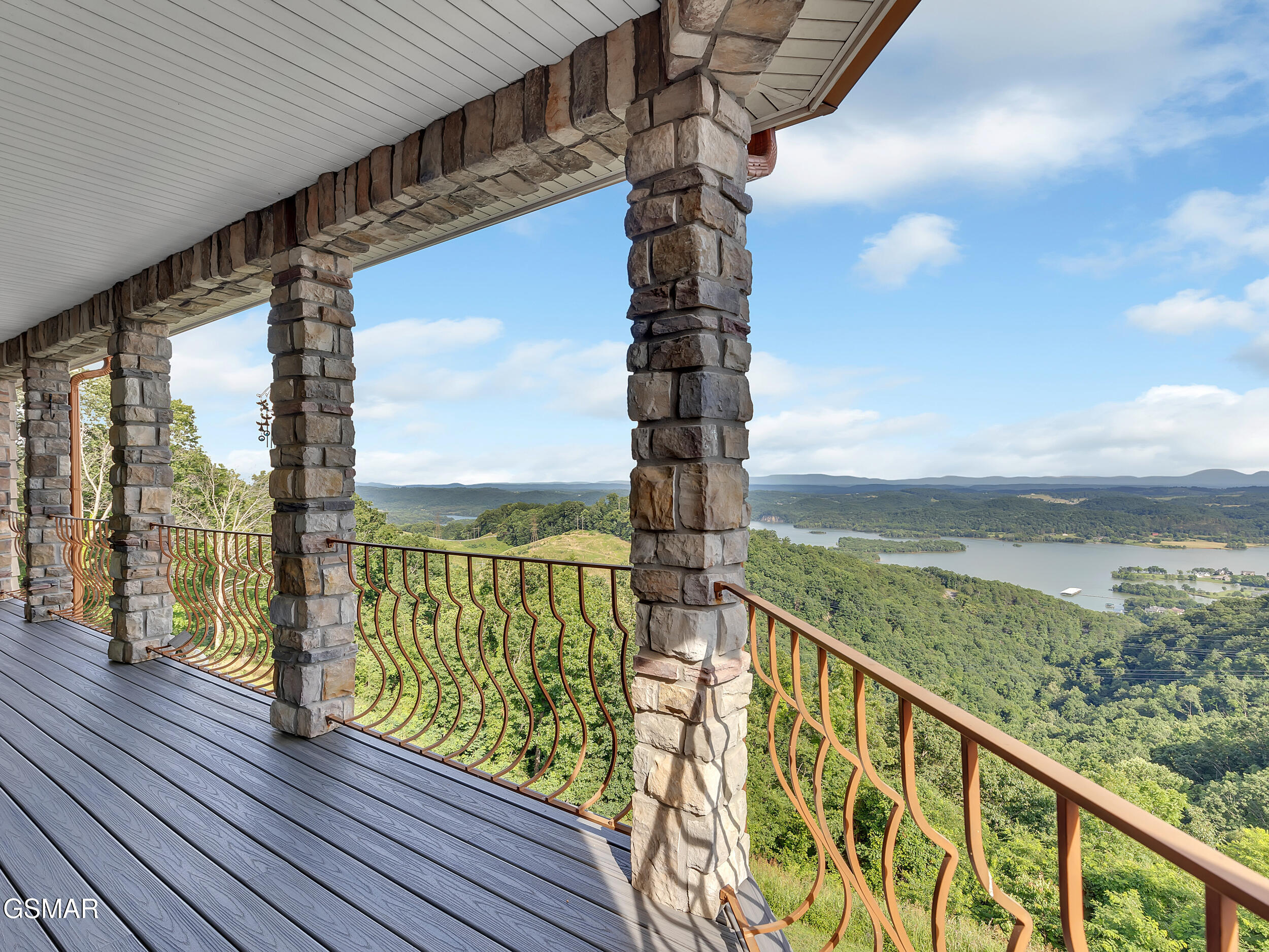 Mooresburg, Tennessee, 37811, United States, 3 Bedrooms Bedrooms, ,5 BathroomsBathrooms,Residential,For Sale,1974875