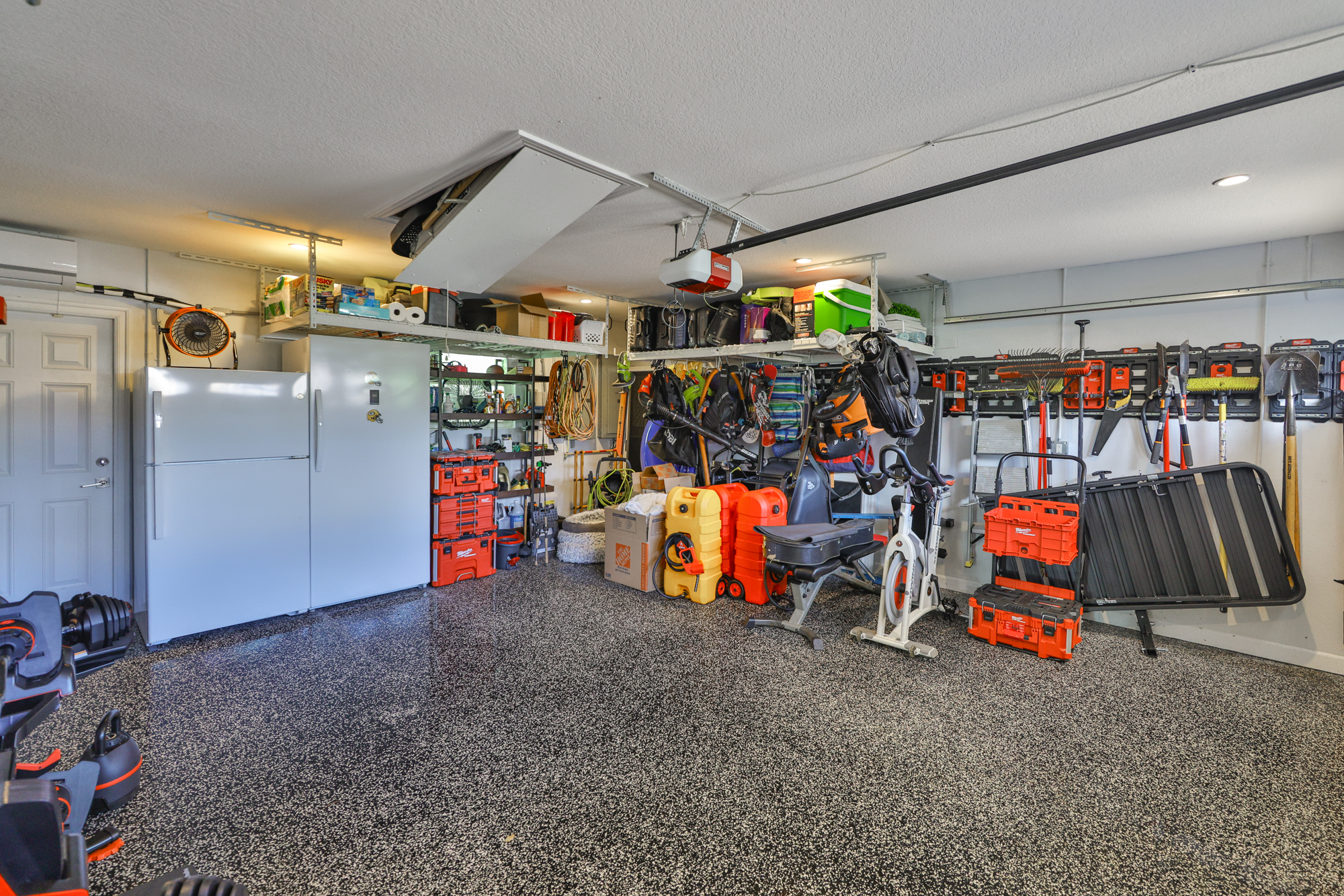 Largo, Florida, 33770, United States, 3 Bedrooms Bedrooms, ,4 BathroomsBathrooms,Residential,For Sale,1982146