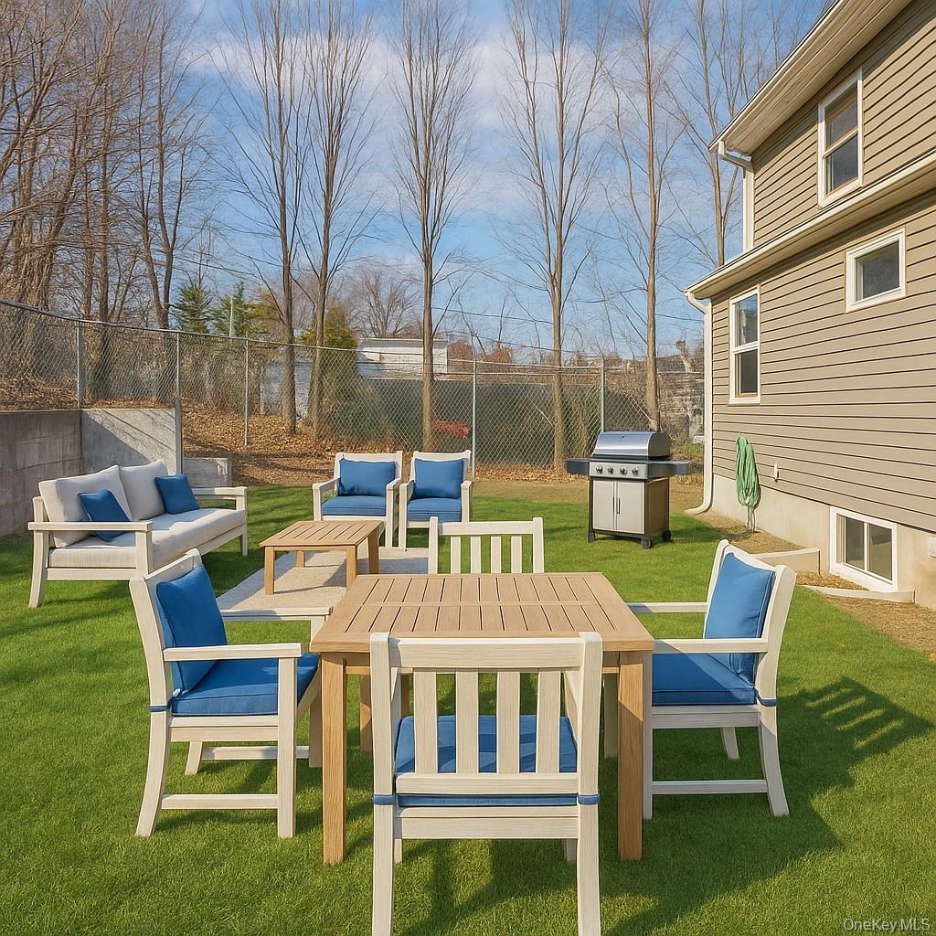 Haverstraw, New York, 10927, United States, 4 Bedrooms Bedrooms, ,2 BathroomsBathrooms,Residential,For Sale,2001244